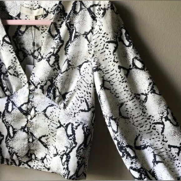 Dance&Marvel Satin Snakeskin Longsleeve Top (Size Large) - Picture 4 of 4